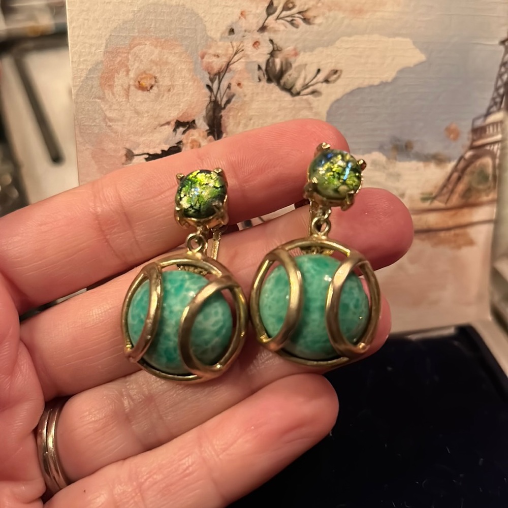 Kafin NY faux Turquoise Drop Screwback earrings Vintage